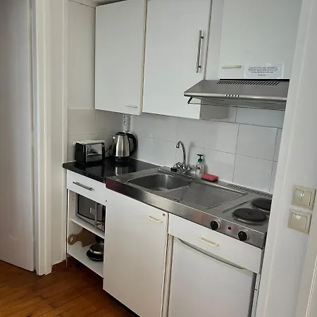 Apartment Stratigos *
