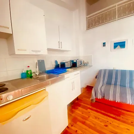 Apartment Stratigos *